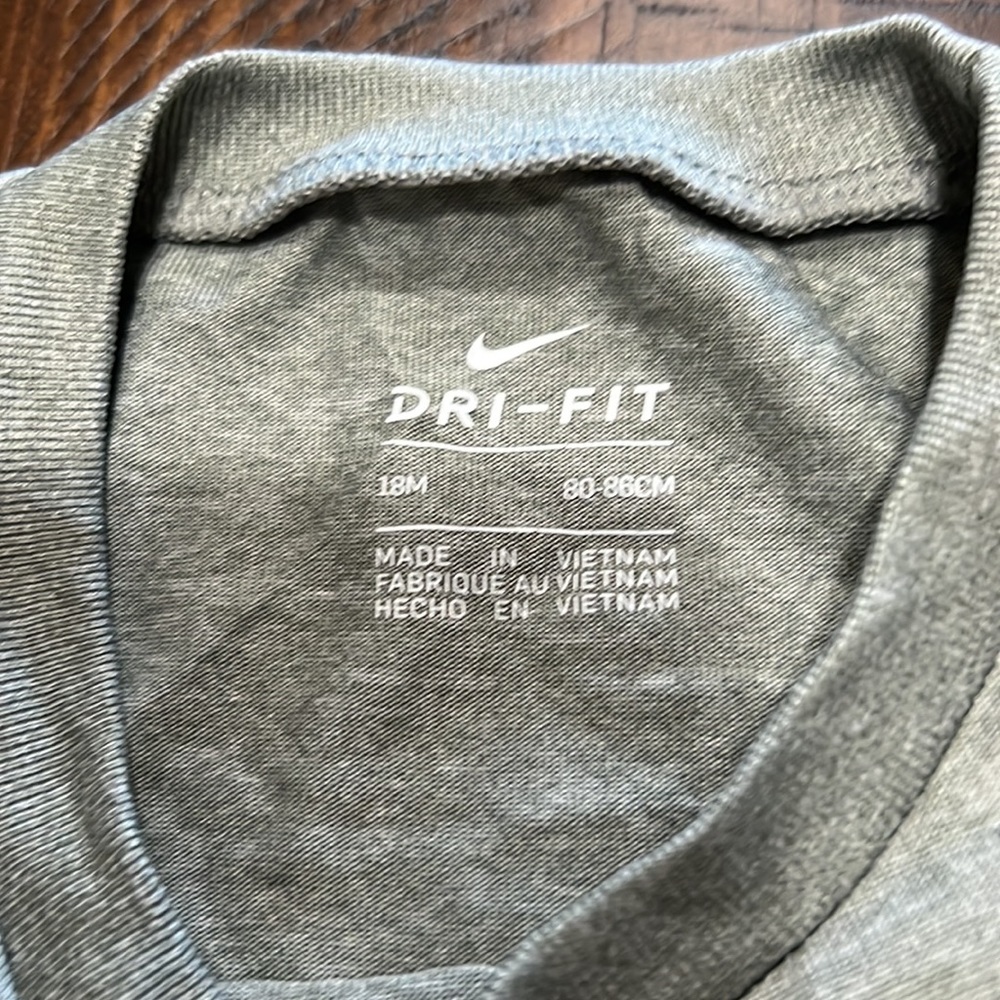 Nike - Picture 5 of 5